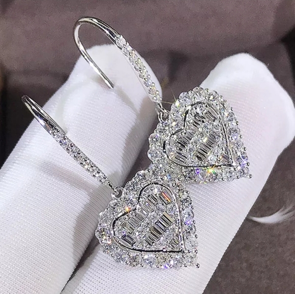 SOLD SOLD SOLD Stunning Baggett Heart Earrings - Picture 4 of 4